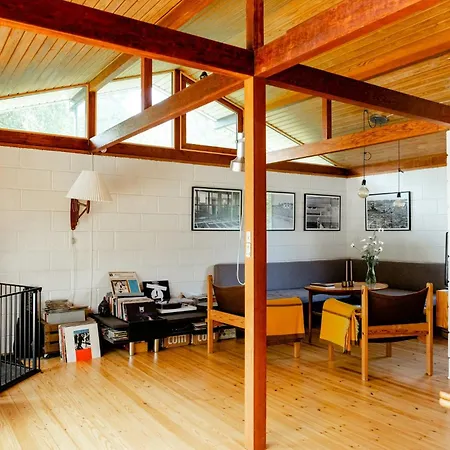 Incredible Cosy Summer House Close To The Sea